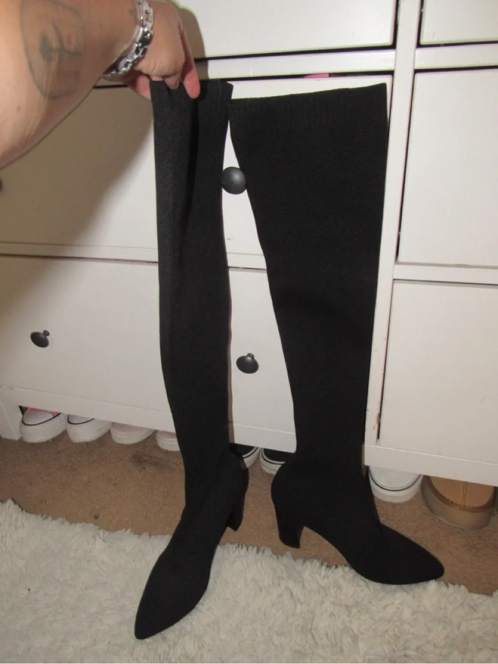 Windsor over knee